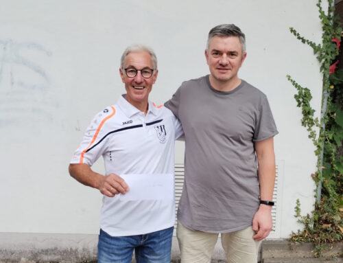 Kuchenverkauf bringt Spende für die JSG Am Wiehen